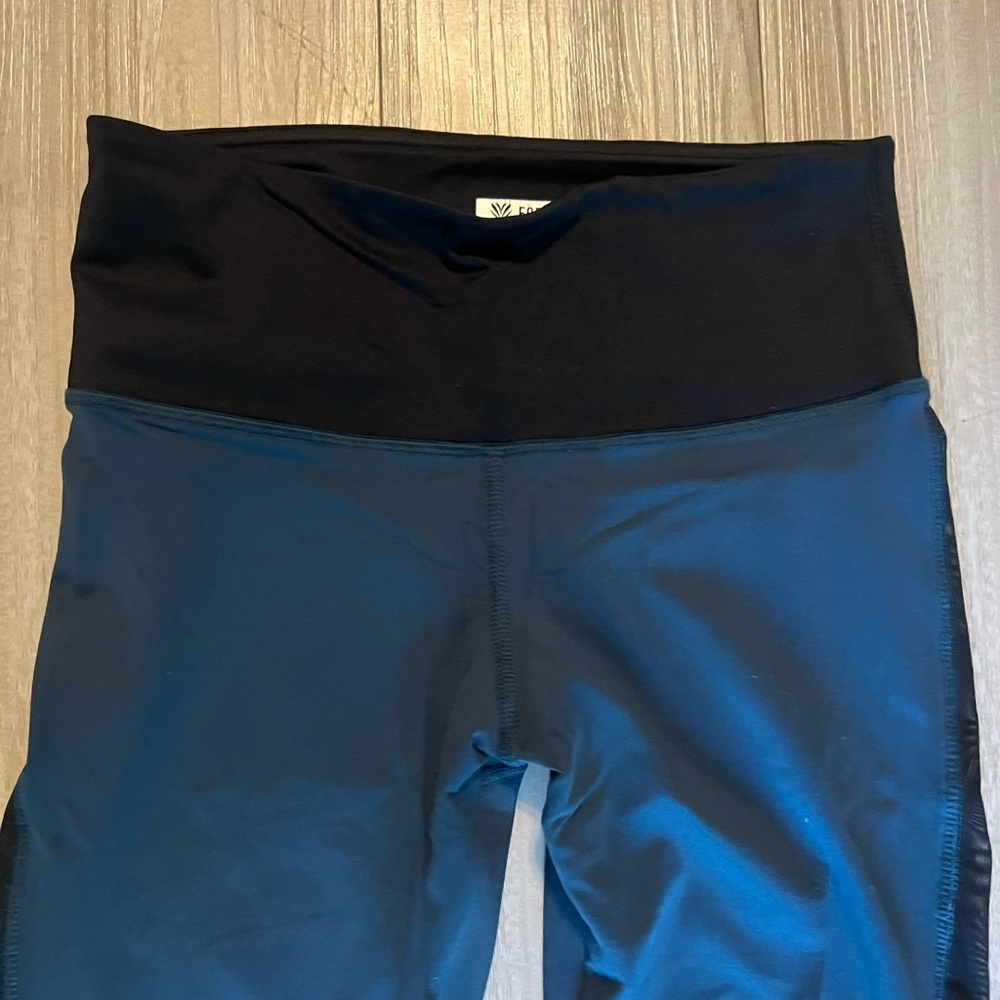 Forever21 teal blue green black leggings s
